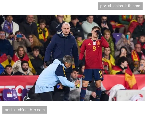 据悉，巴萨与加维的续约谈判已进入最后阶段，违约金或将高达10亿欧元